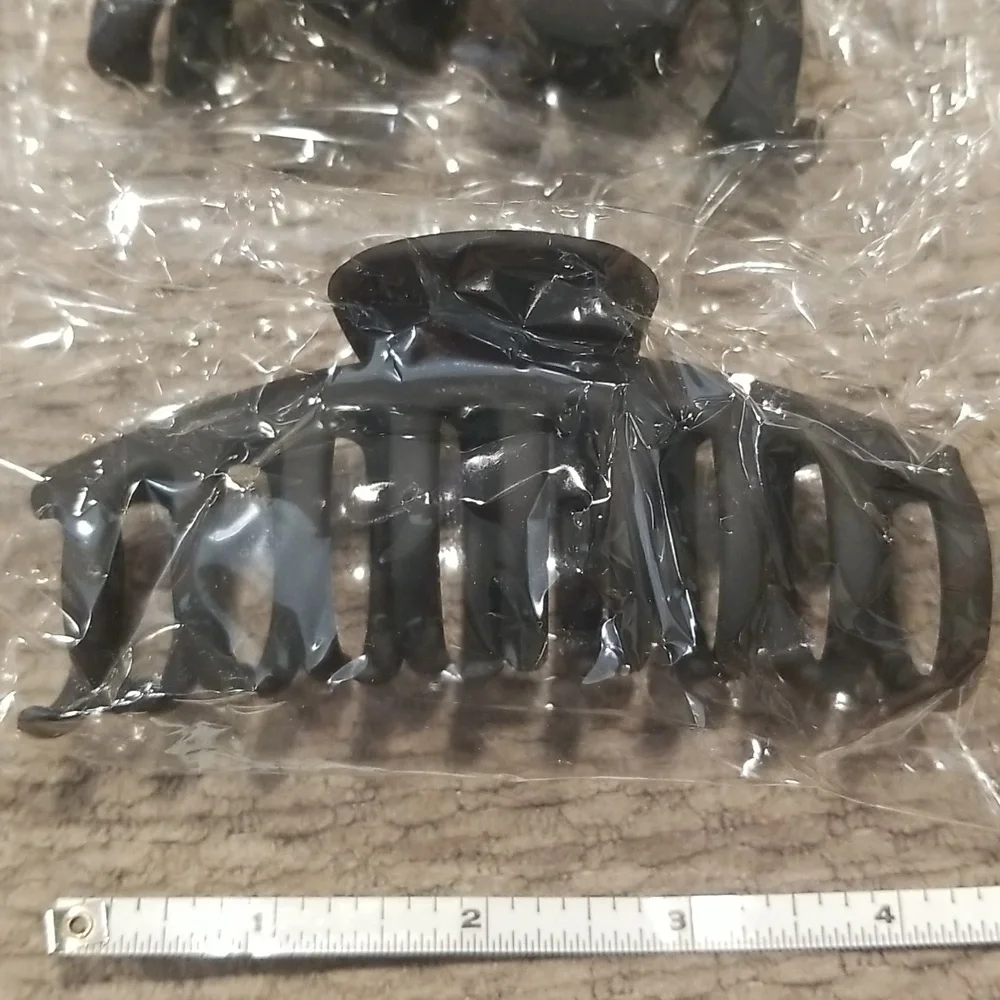 Hair Clips - Picture 4 of 4